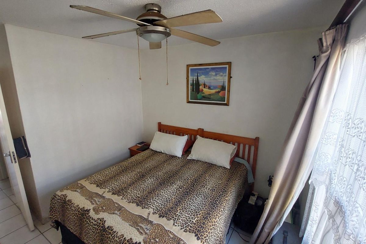 2 Bedroom Ground Floor Apartment/Flat For Sale, Uvongo - Photo 4