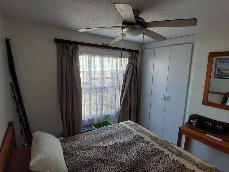 2 Bedroom Ground Floor Apartment/Flat For Sale, Uvongo - Photo 6