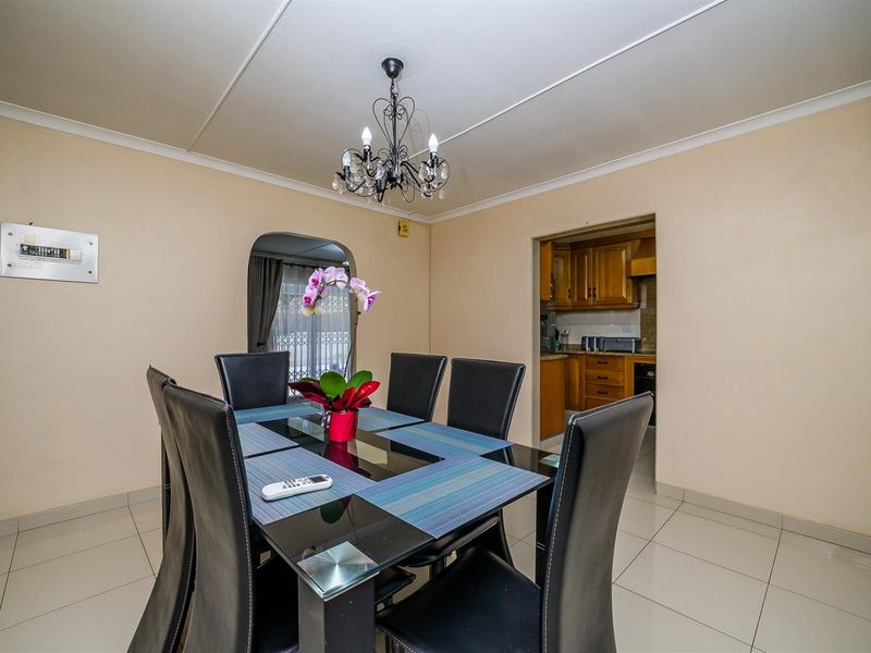 House For Sale in Avoca, Durban, KwaZulu Natal - Photo 3