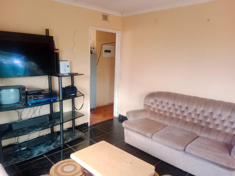 House For Sale in Lotus Park, Isipingo, KwaZulu Natal - Photo 3