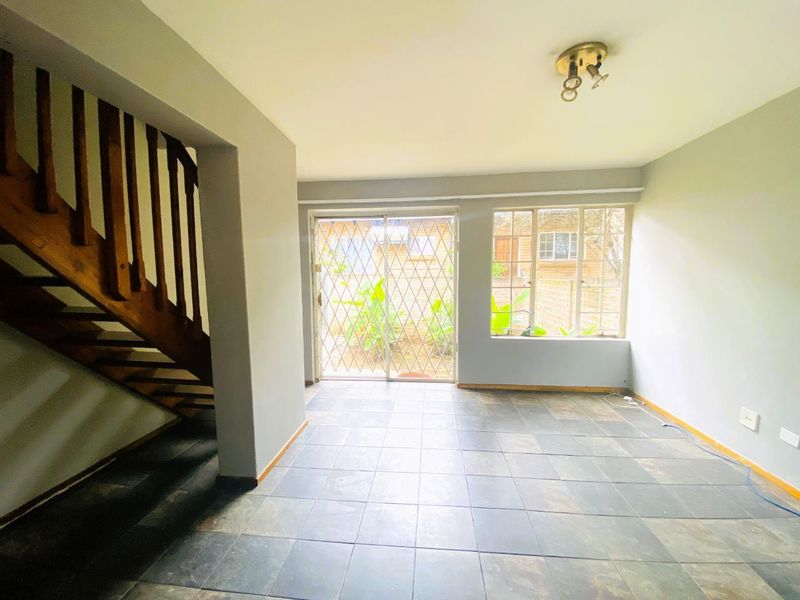 Townhouse For Sale in Van Riebeeck Park, Kempton Park - Photo 8