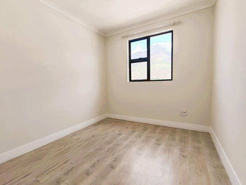 No Transfer Duty!!! Apartments For Sale in Zonnebloem, Cape Town - Photo 10