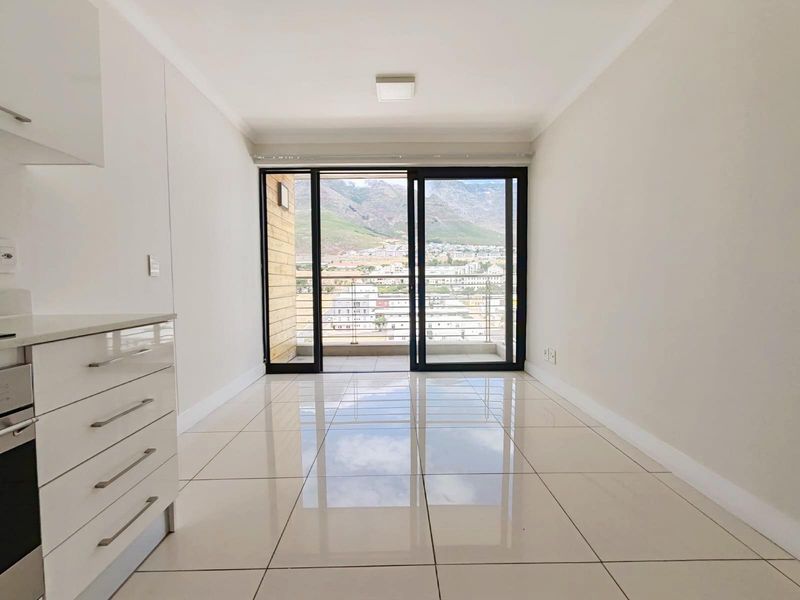 No Transfer Duty!!! Apartments For Sale in Zonnebloem, Cape Town - Photo 6