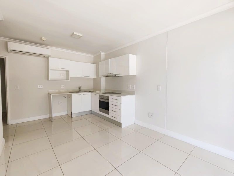 No Transfer Duty!!! Apartments For Sale in Zonnebloem, Cape Town - Photo 4