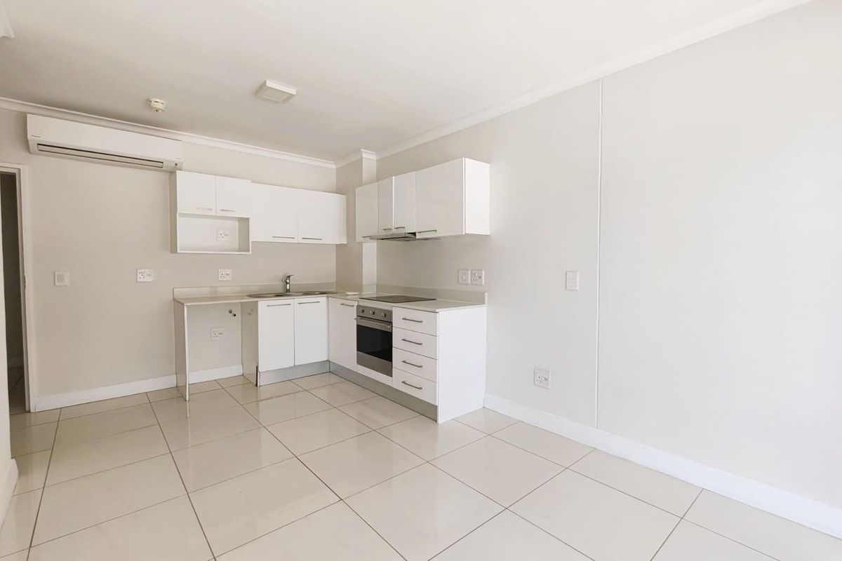 No Transfer Duty!!! Apartments For Sale in Zonnebloem, Cape Town - Photo 4