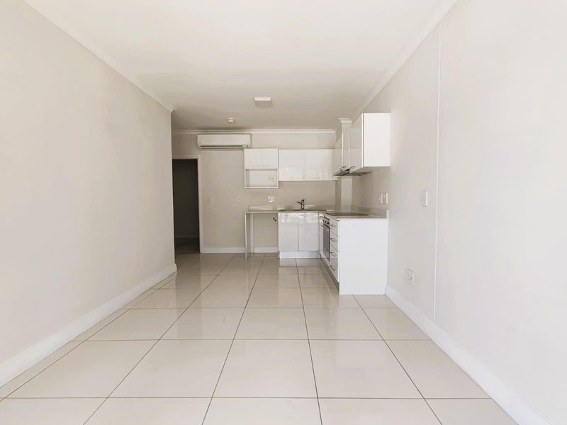 No Transfer Duty!!! Apartments For Sale in Zonnebloem, Cape Town - Photo 5