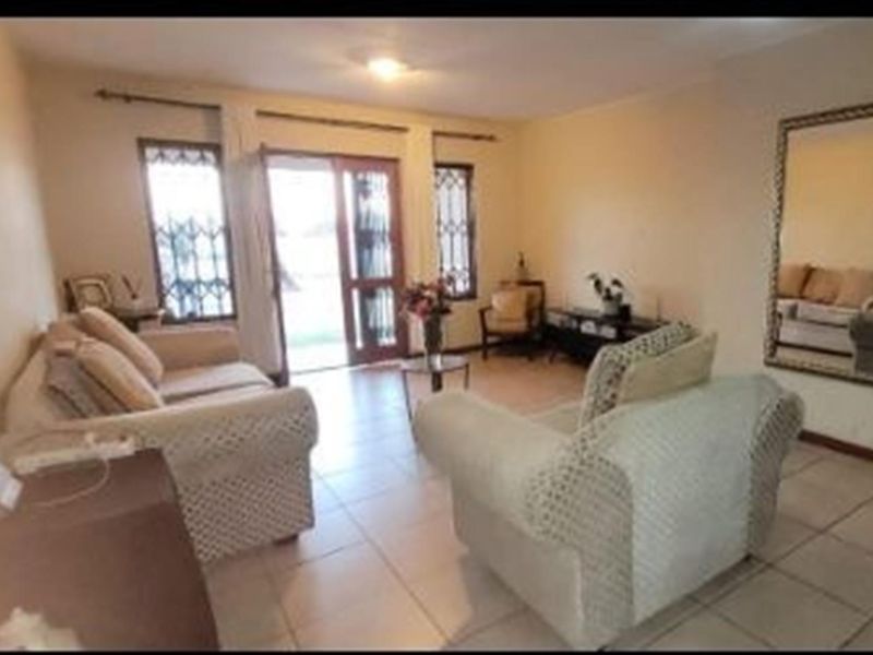 Elegant 2-Bedroom Townhouse for Sale in Meyersdal - Photo 8