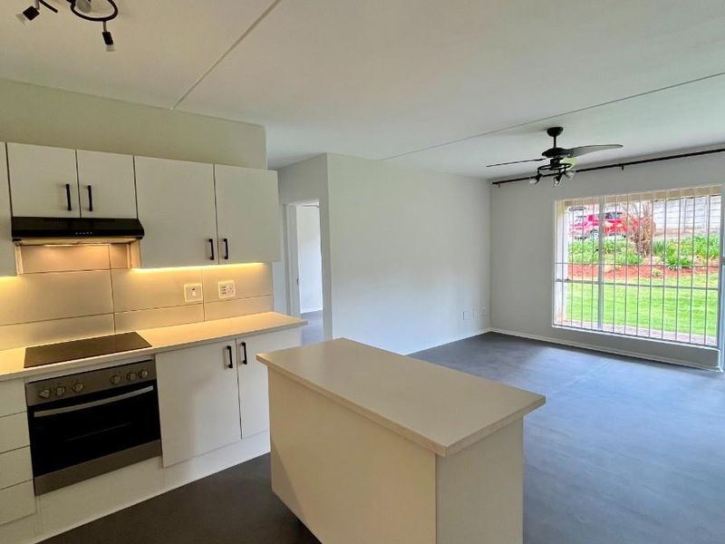 Apartment For Sale in Weltevreden Park, Roodepoort - Photo 2