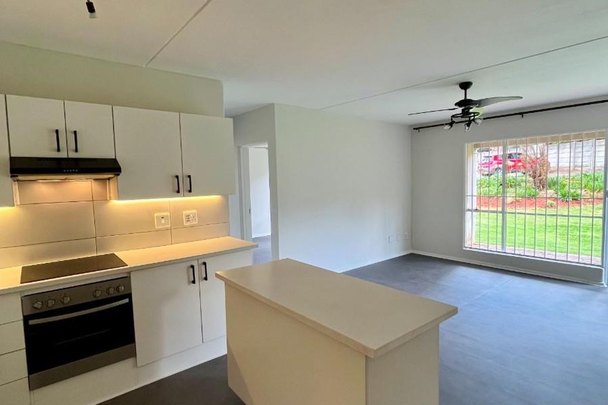 Apartment For Sale in Weltevreden Park, Roodepoort - Photo 2