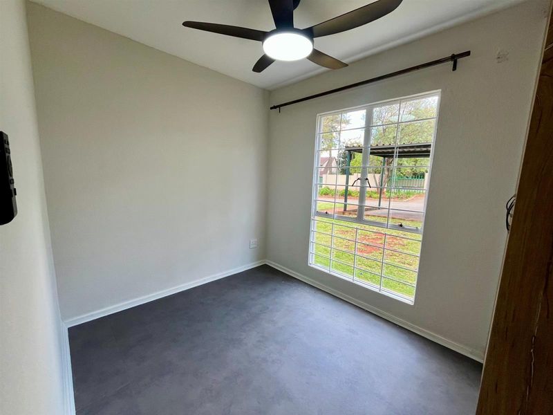 Apartment For Sale in Weltevreden Park, Roodepoort - Photo 5