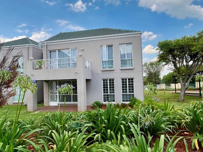 Apartment For Sale in Weltevreden Park, Roodepoort - Photo 10
