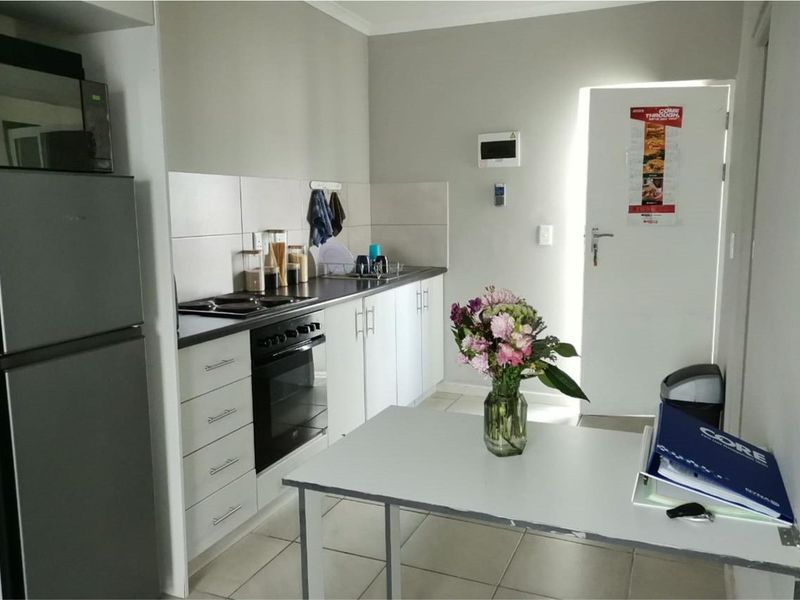 1 Bedroom Apartment For Sale in La Vie Estate, Paarl - Photo 4