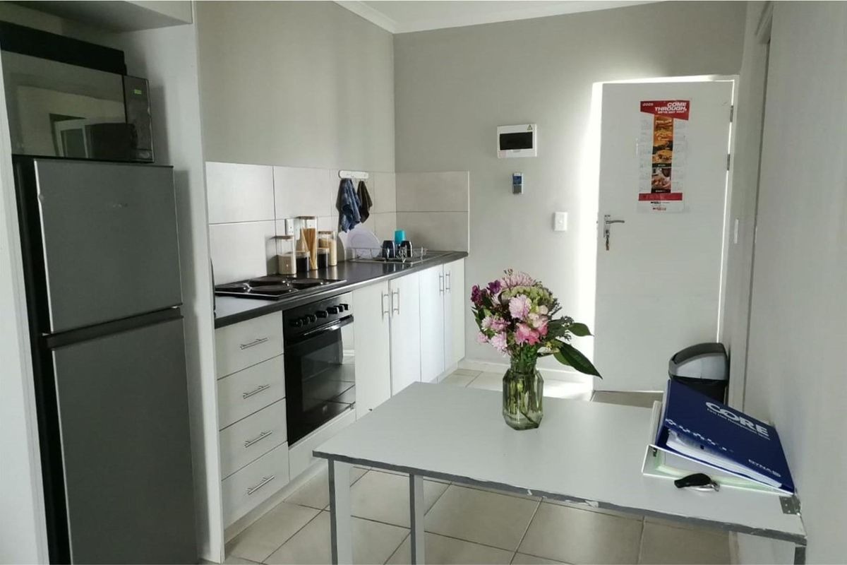 1 Bedroom Apartment For Sale in La Vie Estate, Paarl - Photo 4