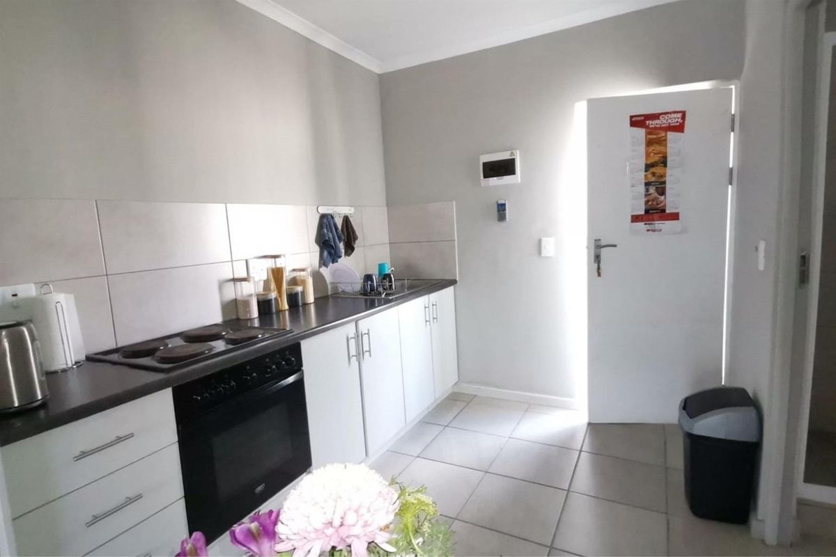 1 Bedroom Apartment For Sale in La Vie Estate, Paarl - Photo 5