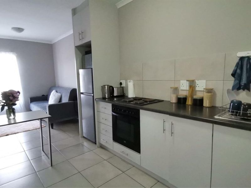 1 Bedroom Apartment For Sale in La Vie Estate, Paarl - Photo 3