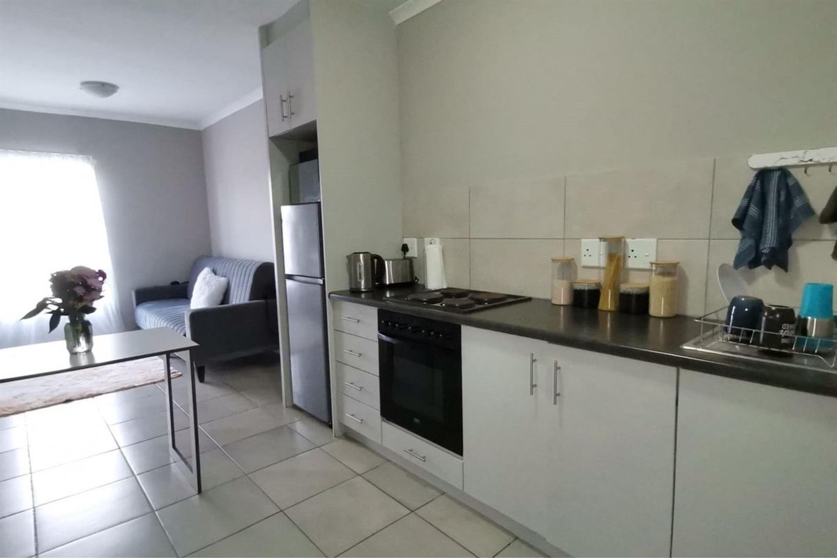 1 Bedroom Apartment For Sale in La Vie Estate, Paarl - Photo 3