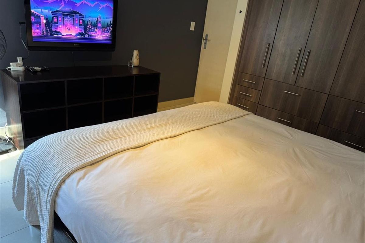 Furnished Apartment To Rent in Morningside, Sandton - Photo 2