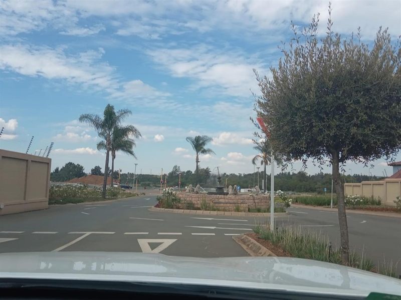 1 Bedroom Flat/Apartment For Sale in Savannah Country Estate, Pretoria - Photo 8