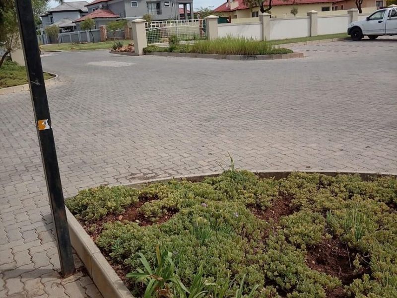 1 Bedroom Flat/Apartment For Sale in Savannah Country Estate, Pretoria - Photo 7