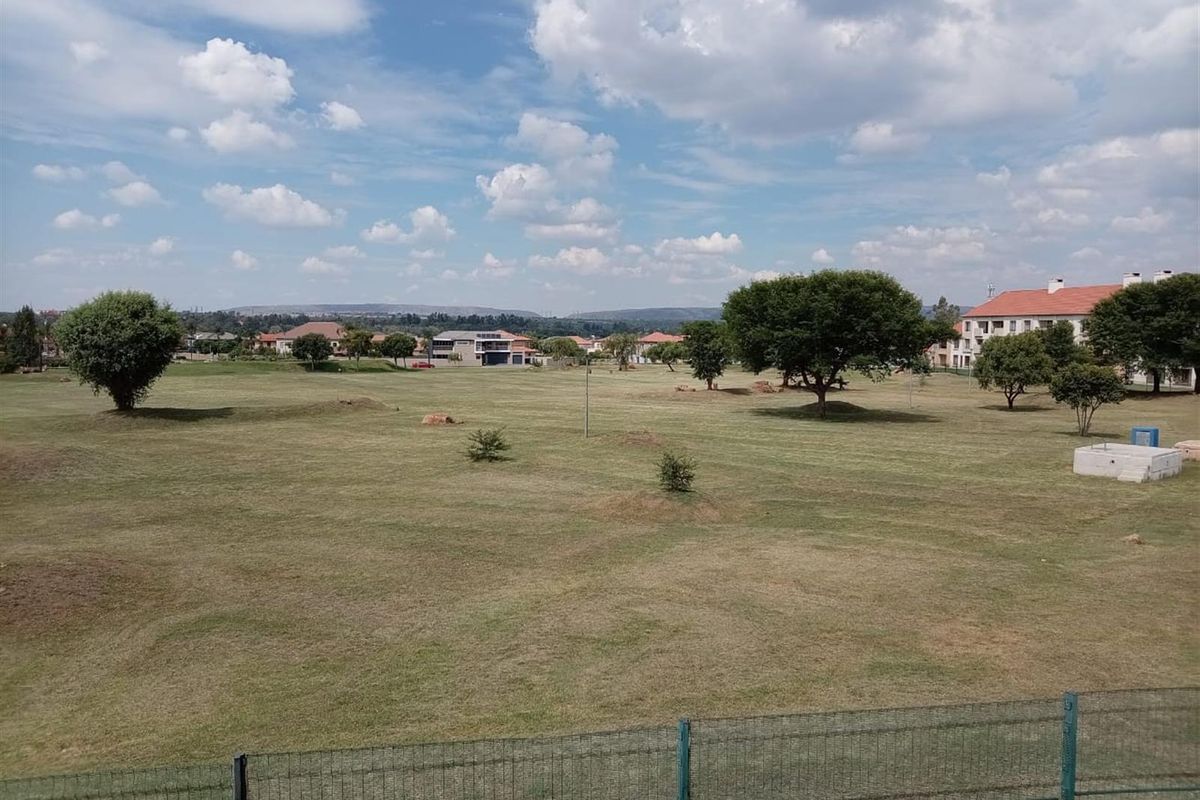 1 Bedroom Flat/Apartment For Sale in Savannah Country Estate, Pretoria - Photo 4