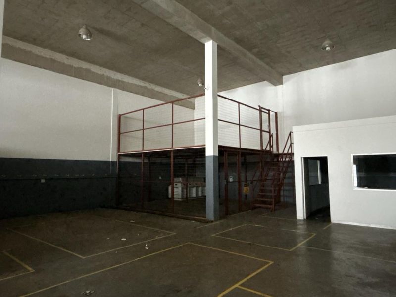 334 sqm Warehouse To Rent | Secure Park | Prime Pomona Location - Photo 6