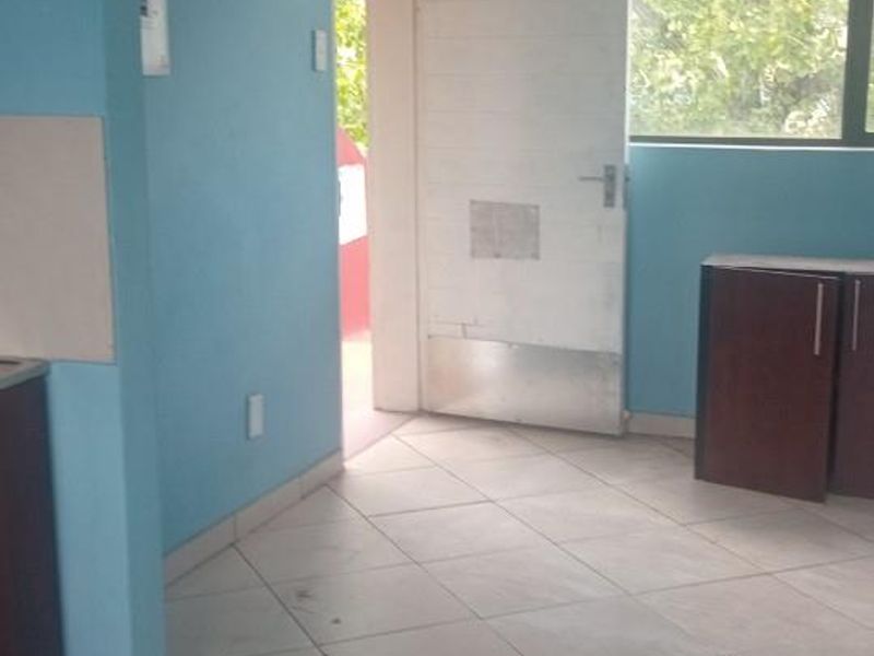 Apartment For Sale in Madadeni, Newcastle, KwaZulu Natal - Photo 2