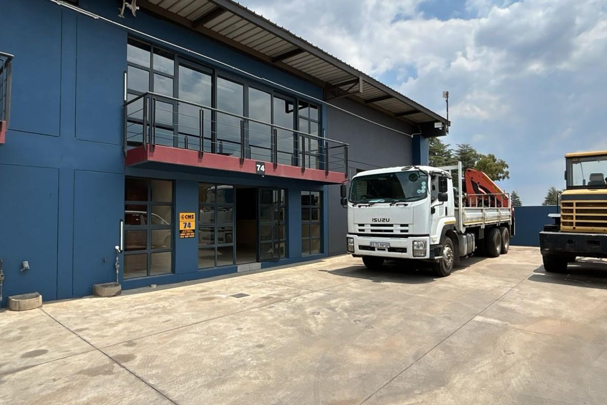 334 sqm Warehouse To Let | Secure Park | 10 Minutes from OR Tambo - Photo 4