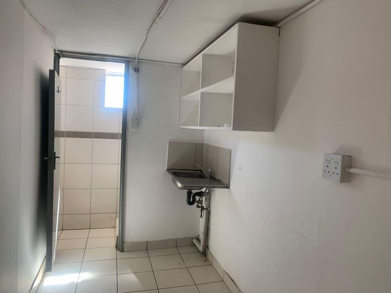 Apartment For Sale in Pietermaritzburg Central, Pietermaritzburg, KwaZulu Natal - Photo 3