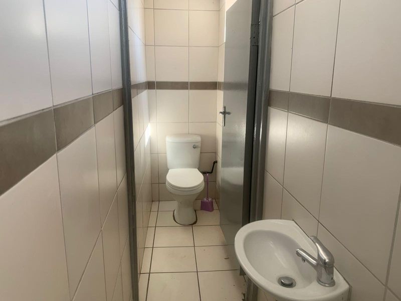 Apartment For Sale in Pietermaritzburg Central, Pietermaritzburg, KwaZulu Natal - Photo 5