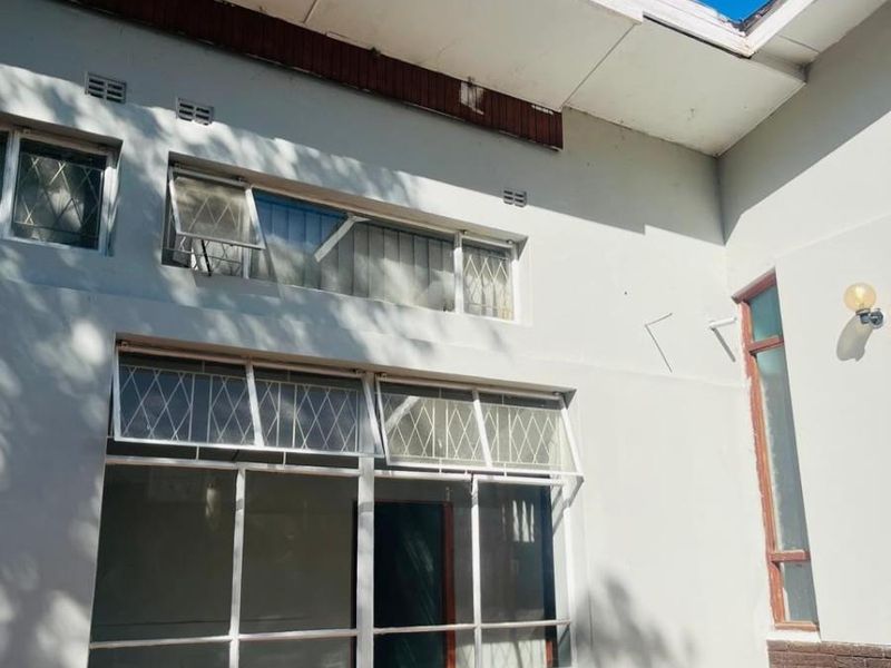 Investment Opportunity:Ideal Student Accomodation on Expansive 2 192 sqm erf - Photo 9