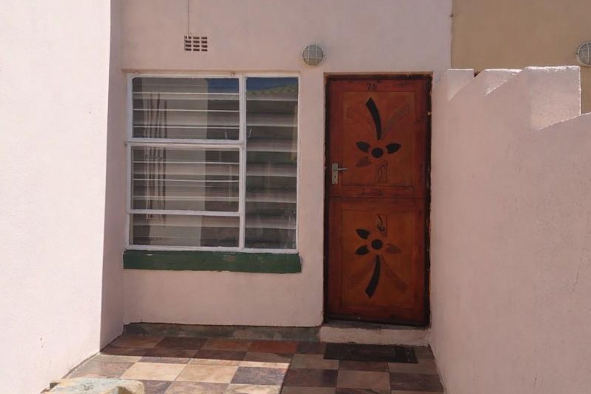 Well-Located 3-Bedroom House in Florida, Roodepoort - Photo 2