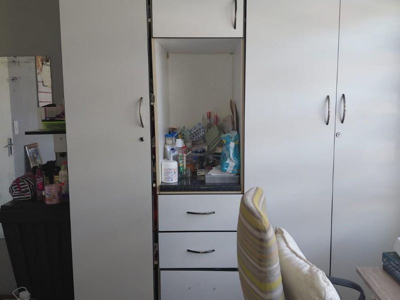 Well-Located 3-Bedroom House in Florida, Roodepoort - Photo 10