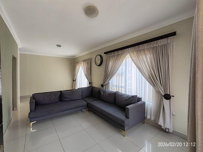 Modern 3-Bedroom Cluster in Secure Estate - Move-In Ready - Photo 2