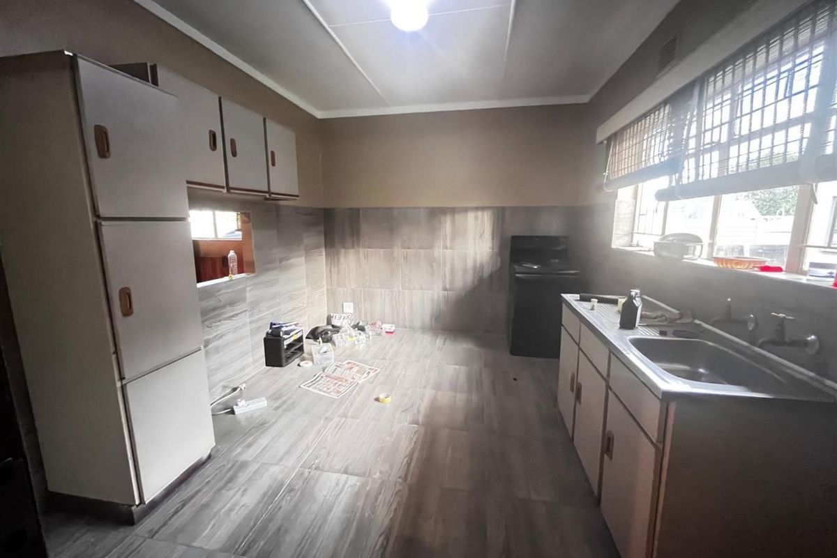 House For Sale in Vanderbijlpark SE 1 Vanderbijlpark SE Vanderbijlpark - Photo 2