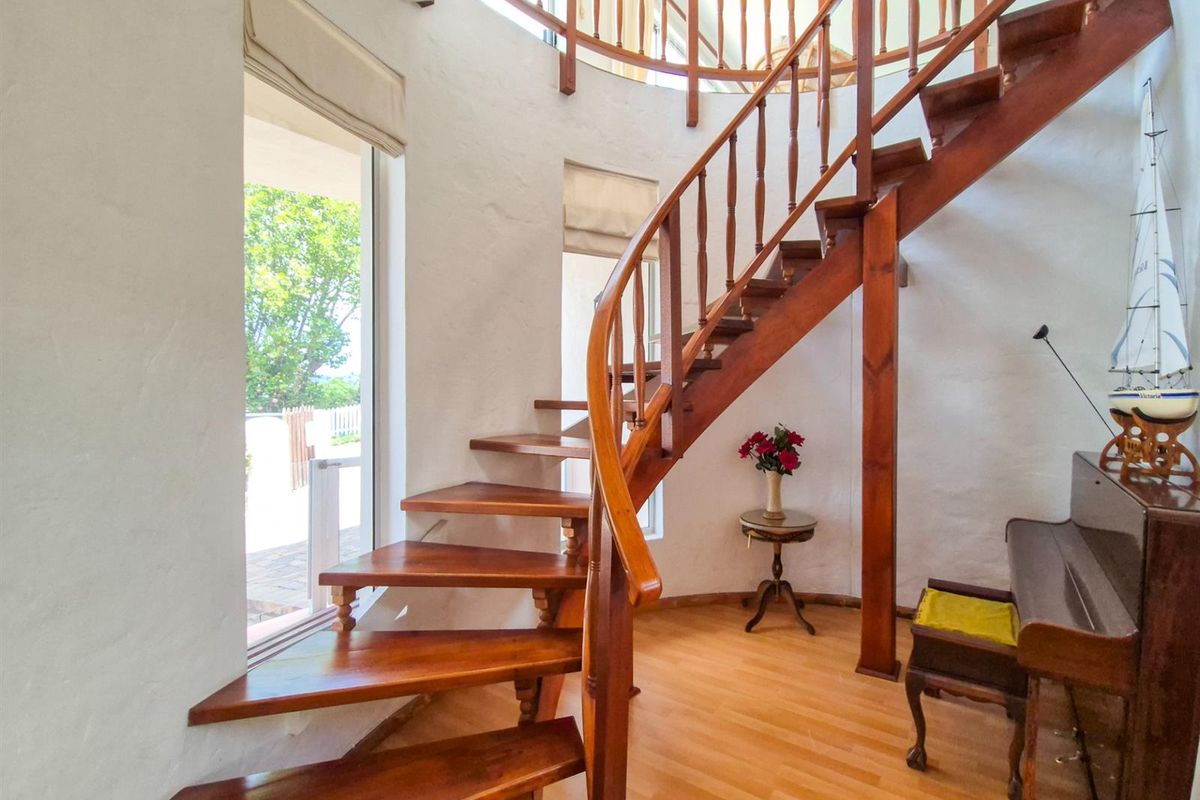 Unique Entertainers Dream in Knysna - Photo 3