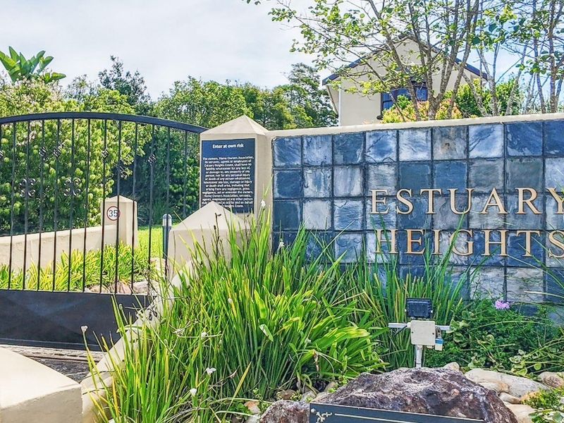 Vacant Land with Lagoon Views For Sale in Knysna - Photo 6