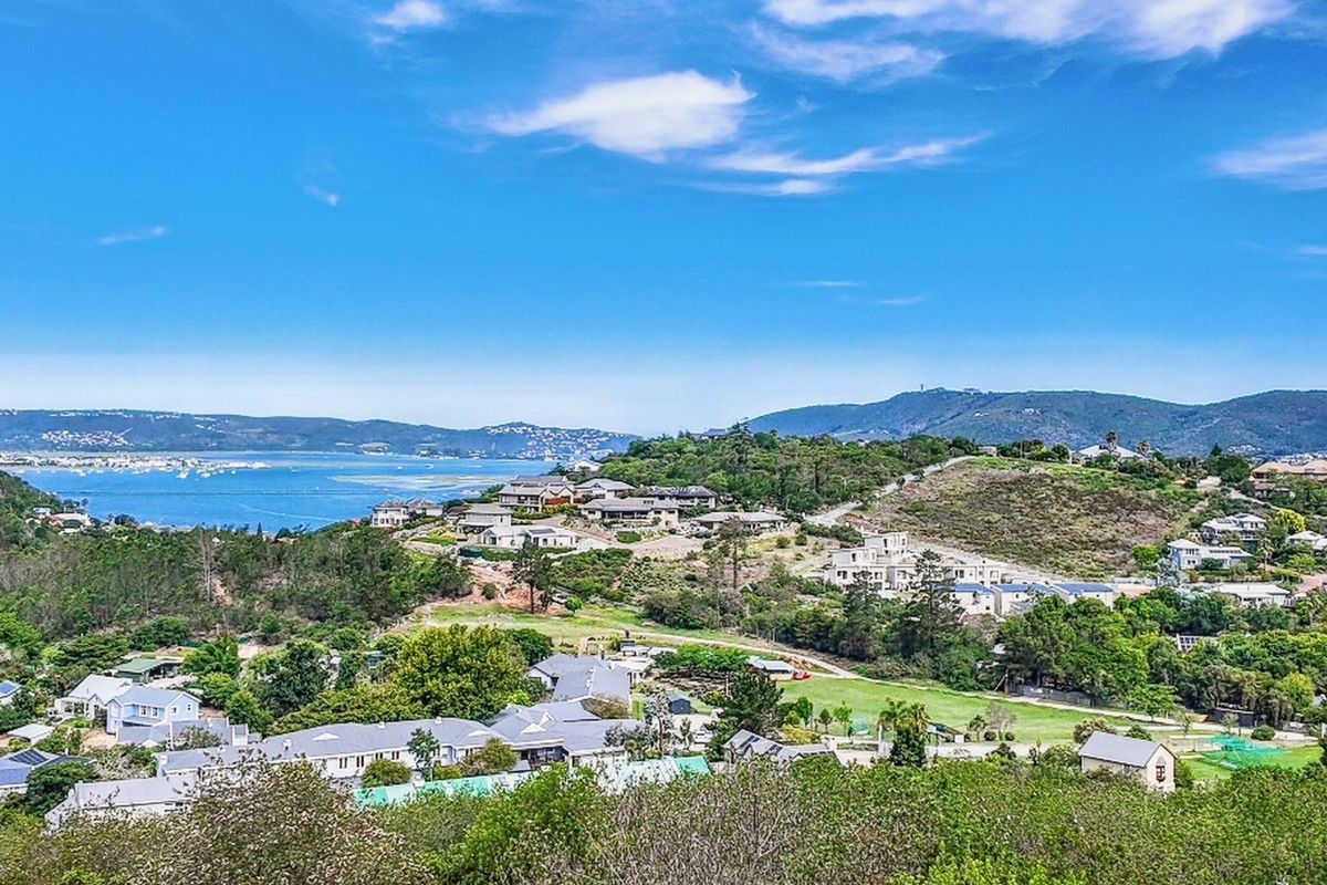 Vacant Land with Lagoon Views For Sale in Knysna - Photo 2