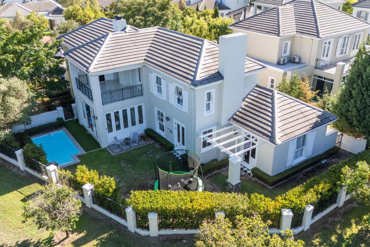 4 Bedroom House for Sale in Val de Vie Estate - Photo 3