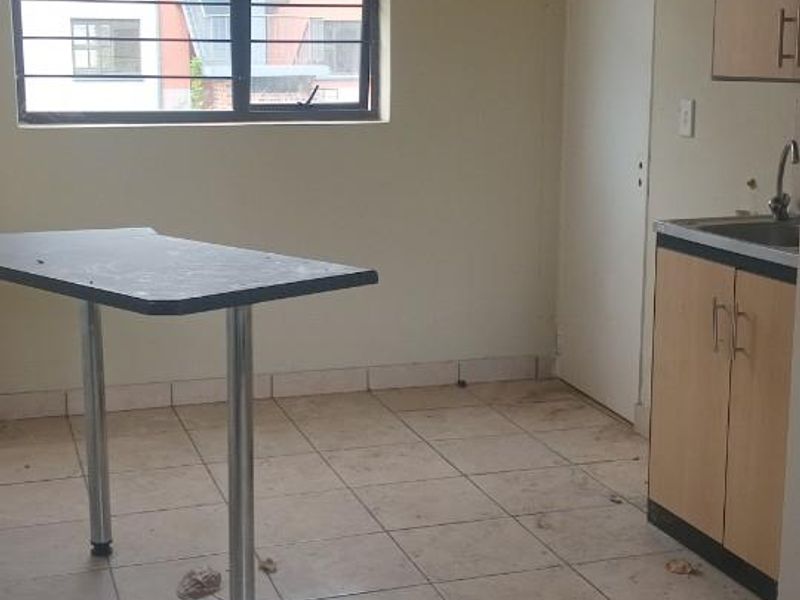 Apartment For Sale in Madadeni J, Madadeni, Newcastle, KwaZulu Natal - Photo 2