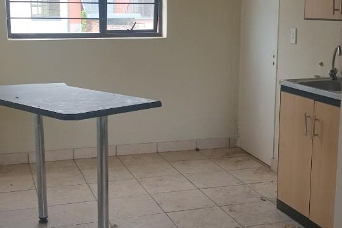 Apartment For Sale in Madadeni J, Madadeni, Newcastle, KwaZulu Natal - Photo 2