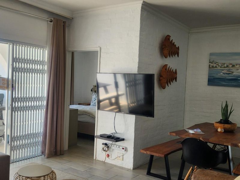 Spectacular Sea-View Apartment with Direct Beach Access at Thompsons Bay - Photo 3