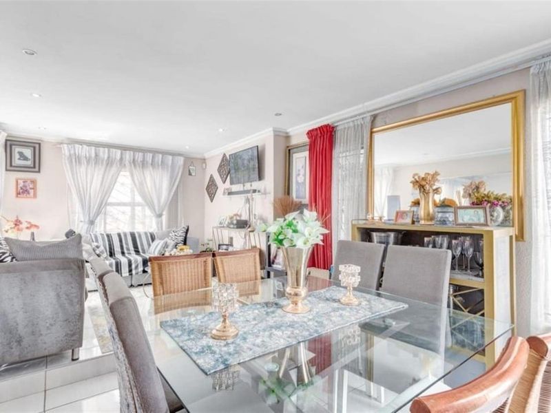 House For Sale in Cosmo City, Extention 5,  Roodepoort - Photo 9