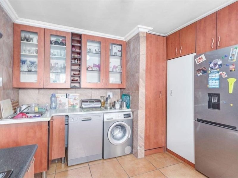 House For Sale in Cosmo City, Extention 5,  Roodepoort - Photo 8