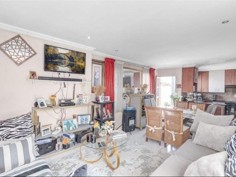 House For Sale in Cosmo City, Extention 5,  Roodepoort - Photo 6