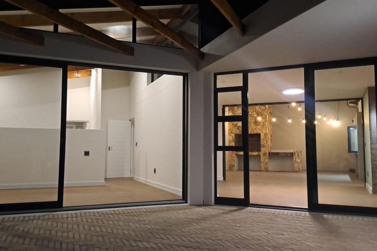 House For Sale in Stilbaai Wes, Stilbaai - Photo 2