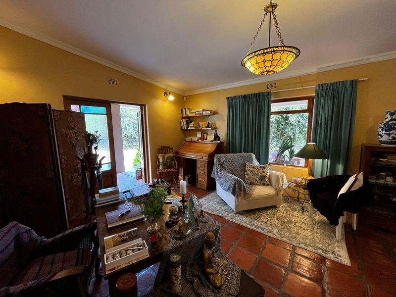 A Home Designed for Volume and Light in Riebeek Kasteel - Photo 5