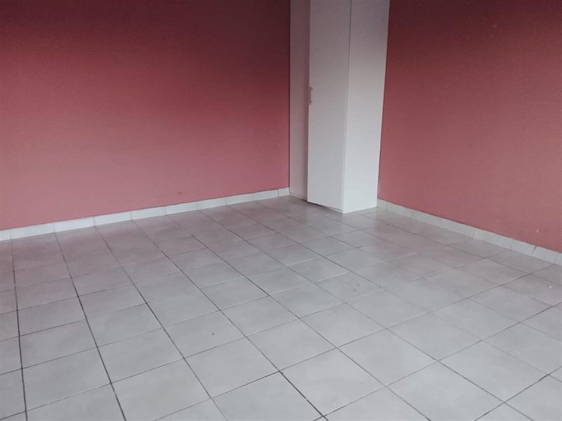 Cottage To Rent in Norkem Park, Kempton Park - Photo 2