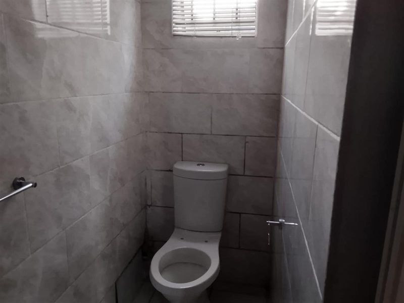 Cottage To Rent in Norkem Park, Kempton Park - Photo 3