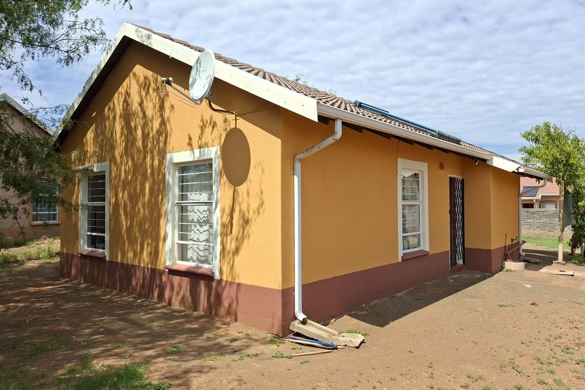 Well maintained family home - Photo 3