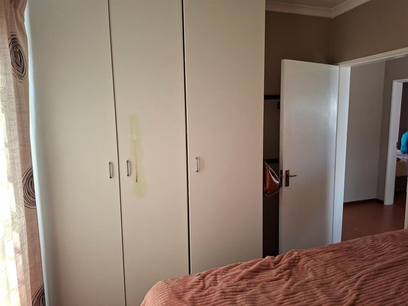 Well maintained family home - Photo 10